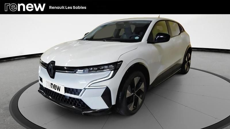 Blanc Occasion 2023 Renault Megane E-Tech Equilibre Berline | 22 990 € (Prix juste) - Image 1/4