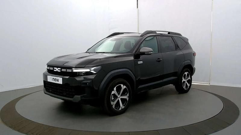 Noir Utilisé 2025 Dacia Bigster Journey SUV | 31 880 € (Prix juste) - Image 1/4