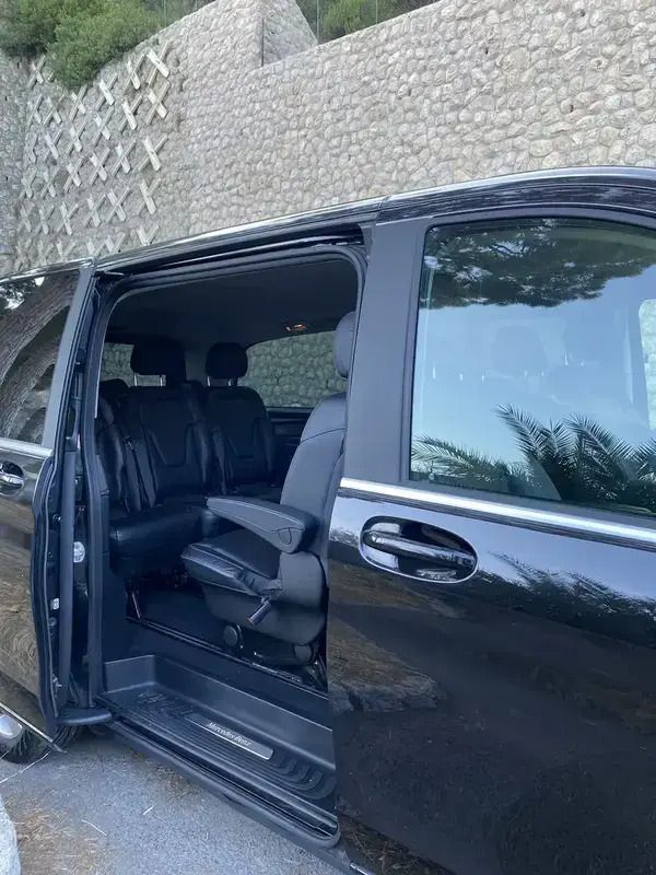 Image 2/4
