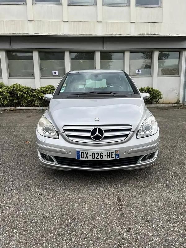 Gris Utilisé 2007 Mercedes B180 Monospace | 4 600 € (Prix assez cher) - Image 1/4