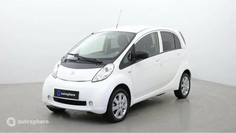 Blanc antarctique Utilisé 2016 Peugeot iON Active Citadine | 4 990 € (Prix juste) - Image 1/4