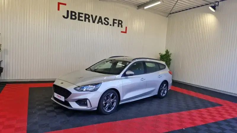 Utilisé 2020 Ford Focus Titanium Break | 15 390 € (Prix juste) - Image 1/4