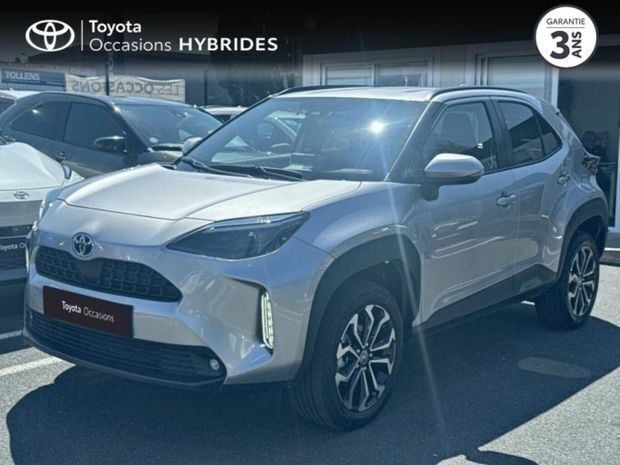 Gris Utilisé 2024 Toyota Yaris Hybrid Design | 23 980 € (Prix juste) - Image 1/4