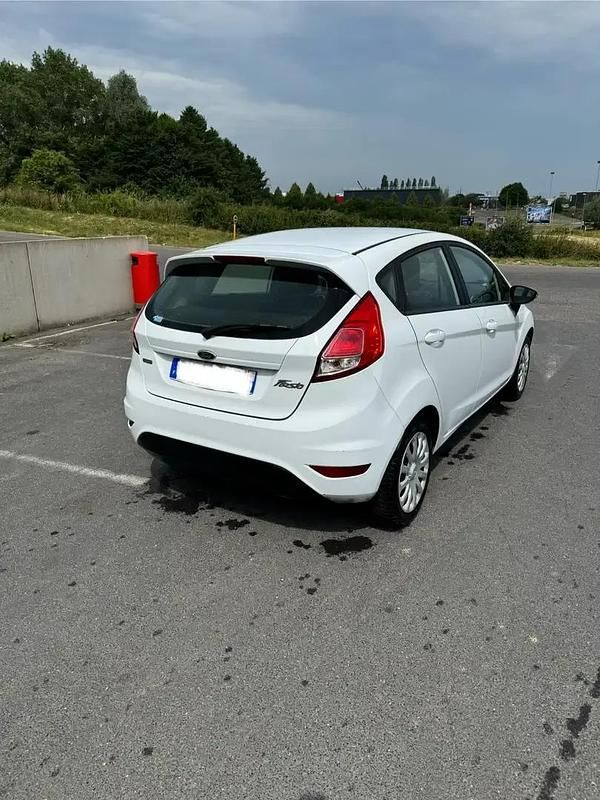 Occasion 2015 Ford Fiesta S Citadine | 4 800 € (Bon prix) - Image 1/4