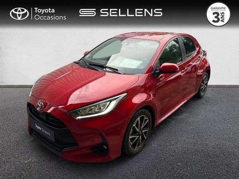 Utilisé 2022 Toyota Yaris Hybrid Design Berline | 20 880 € (Prix juste) - Image 1/1