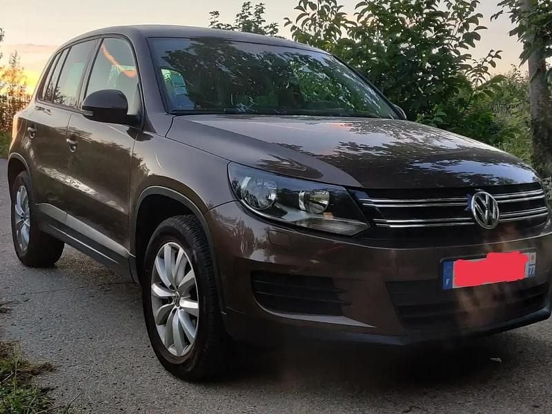 Brun Utilisé 2013 VW Tiguan SUV | 12 999 € (Prix juste) - Image 1/4