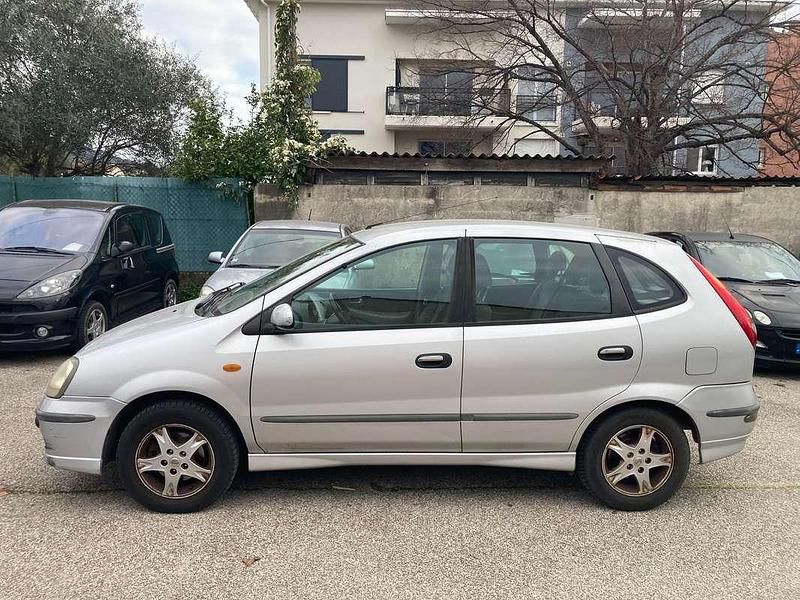 Occasion Nissan Almera Tino Acenta 111 ch (81 kW) 2006 Argent Monospace