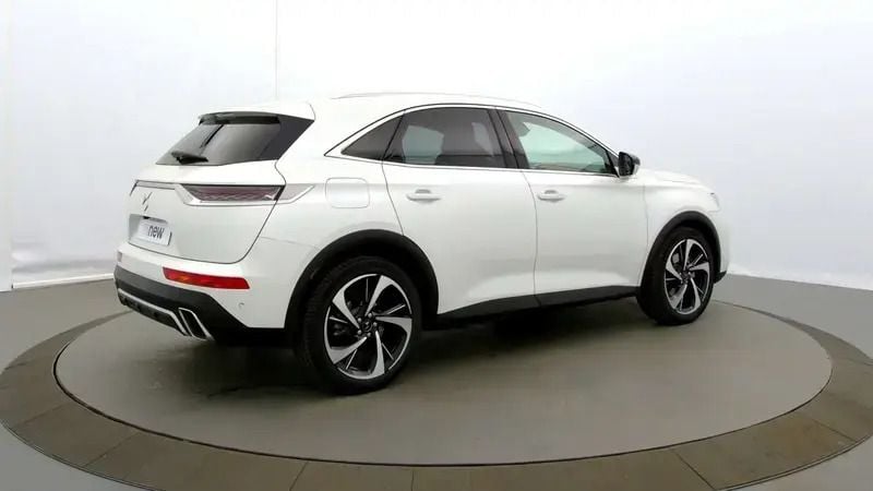 Image 2/4