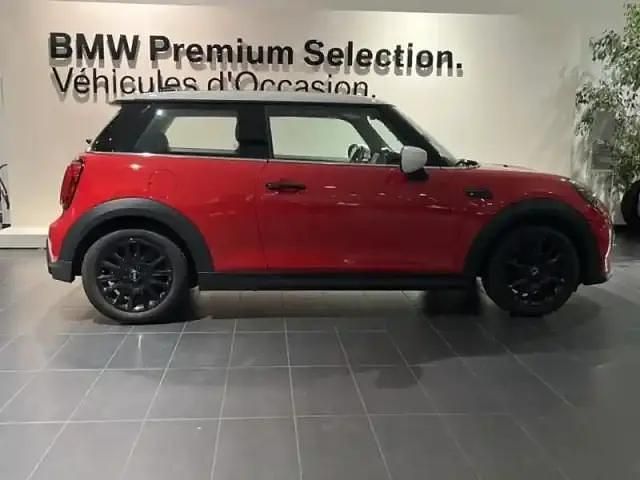 Occasion Mini Cooper Premium Plus 137 ch (100 kW) 2022 Rouge Citadine