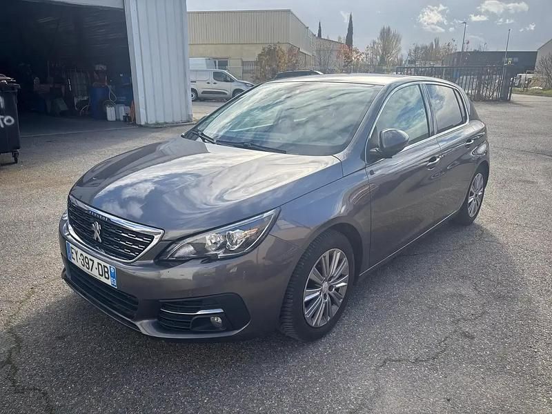 Gris Occasion 2018 Peugeot 308 Allure Berline | 7 990 € (Prix juste) - Image 1/4