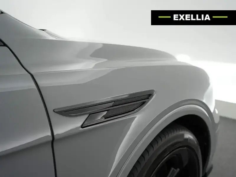 Gris Utilisé 2024 Bentley Bentayga SUV | 260 900 € - Image 1/4