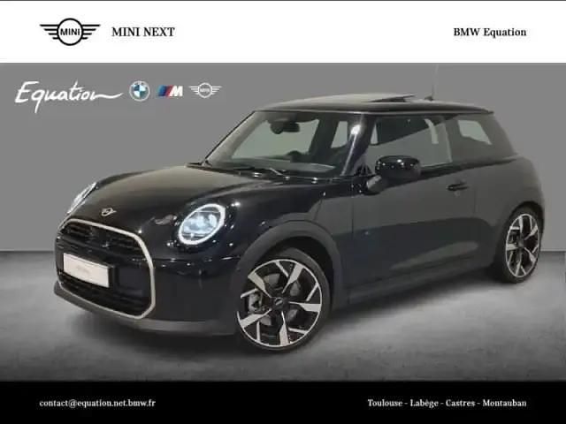 Noir Utilisé 2024 Mini Cooper Favoured Citadine | 29 970 € (Prix juste) - Image 1/4