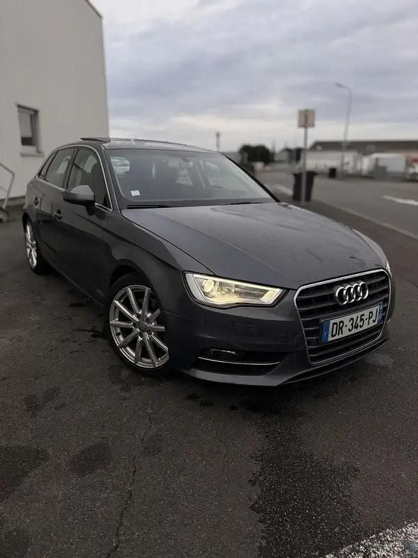 Utilisé 2015 Audi A3 Ambition Berline | 12 000 € (Prix juste) - Image 1/4