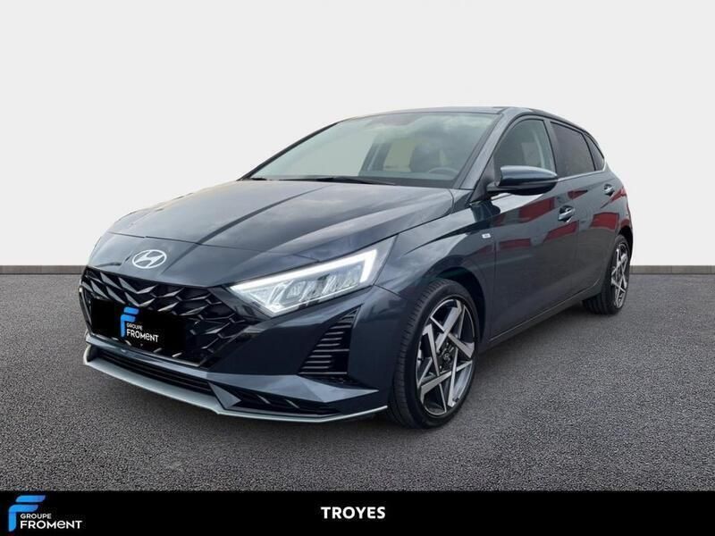 Gris Utilisé 2024 Hyundai i20 Berline | 19 490 € (Prix juste) - Image 1/3
