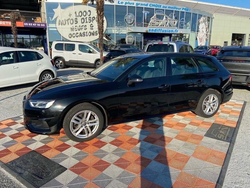 Noir Utilisé 2020 Audi A4 Design Break | 18 980 € (Prix juste) - Image 1/4