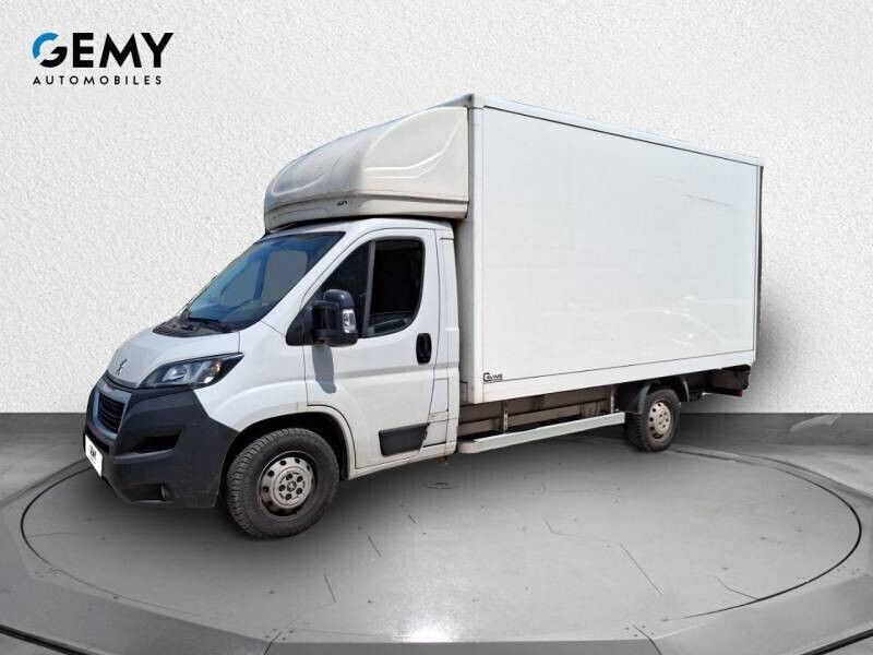 Utilisé 2023 Peugeot Boxer S Van | 21 990 € - Image 1/4