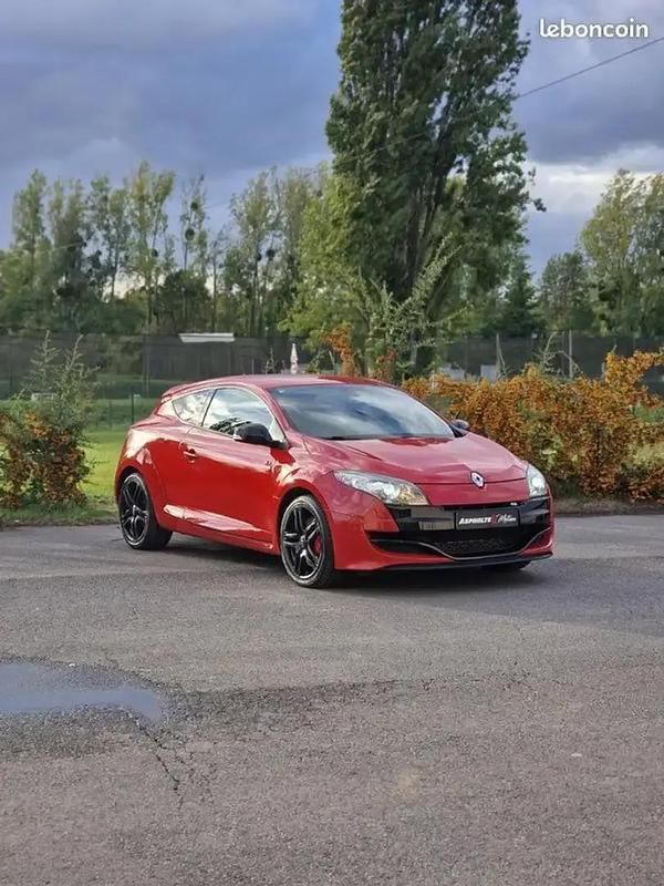 Rouge Utilisé 2011 Renault Mégane III R.S. Coupé | 20 990 € (Prix cher) - Image 1/4