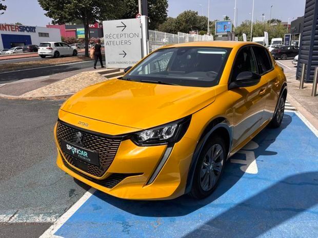 Jaune Utilisé 2024 Peugeot e-208 Allure Citadine | 25 090 € (Prix cher) - Image 1/4