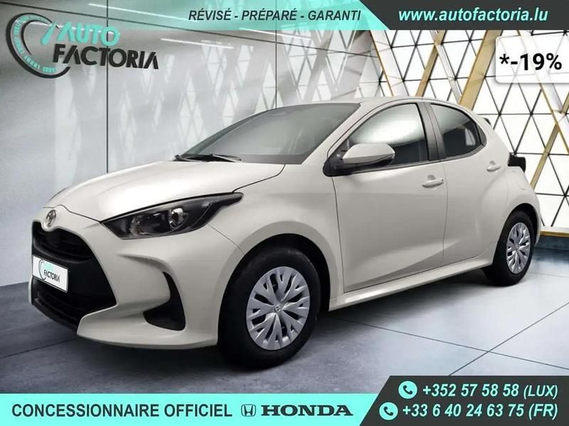 Beige Nouvelle 2025 Toyota Yaris Hybrid Citadine | 20 950 € (Bon prix) - Image 1/4