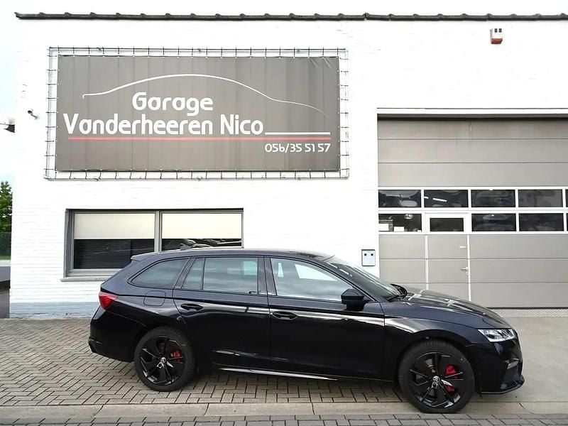 Noir Utilisé 2021 Skoda Octavia Break | 28 500 € (Prix juste) - Image 1/4