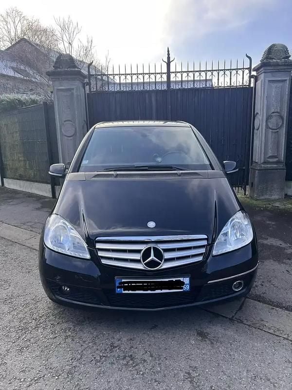 Utilisé 2012 Mercedes A180 Avantgarde Monospace | 5 700 € - Image 1/4