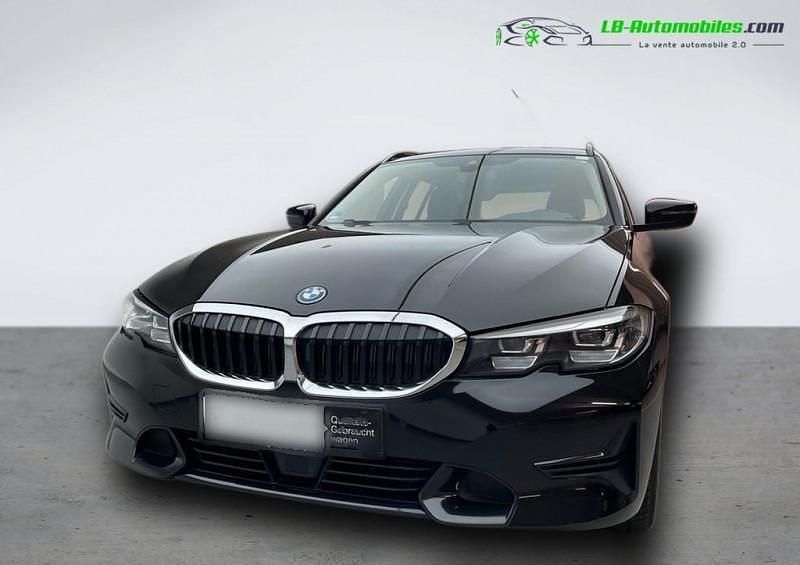 Utilisé 2022 BMW 320e Comfort Edition Berline | 32 400 € (Prix juste) - Image 1/4