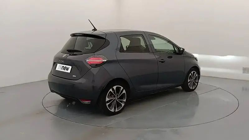 Image 2/4