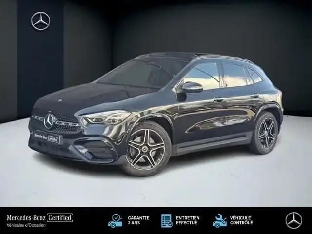 Noir Utilisé 2023 Mercedes GLA180 AMG line SUV | 40 989 € - Image 1/4