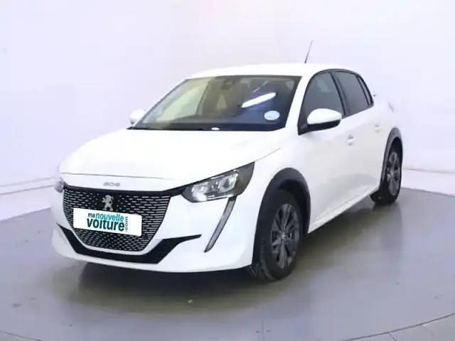 Blanc Utilisé 2021 Peugeot e-208 Citadine | 14 290 € (Bon prix) - Image 1/4