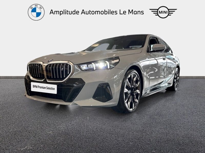 Utilisé 2023 BMW i5 M Sport Berline | 77 990 € - Image 1/4