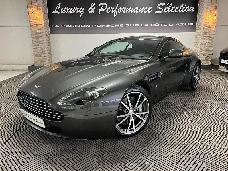 Gris Utilisé 2010 Aston Martin V8 Vantage Coupé | 54 990 € (Super prix) - Image 1/4