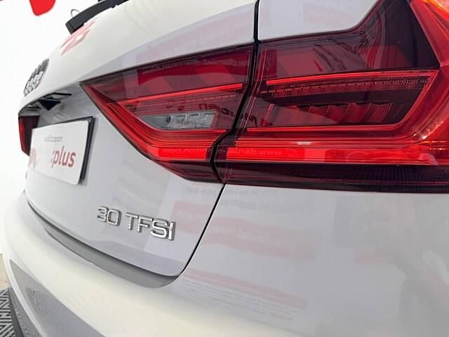 Occasion Audi A1 Sportback S-Line 116 ch (85 kW) 2024 Blanc glacier métallisé Citadine