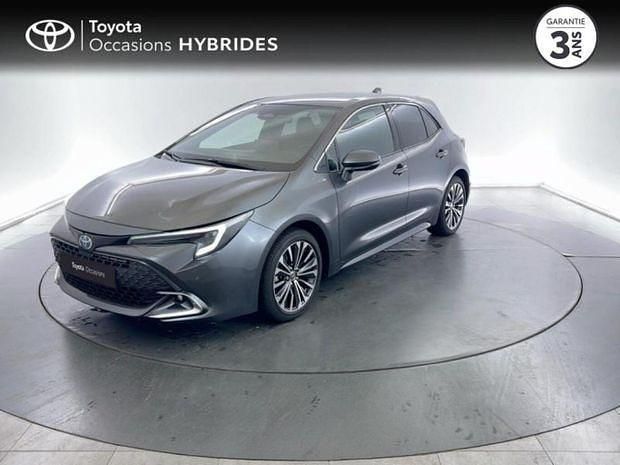 Gris Utilisé 2024 Toyota Corolla Design | 26 990 € (Prix juste) - Image 1/4