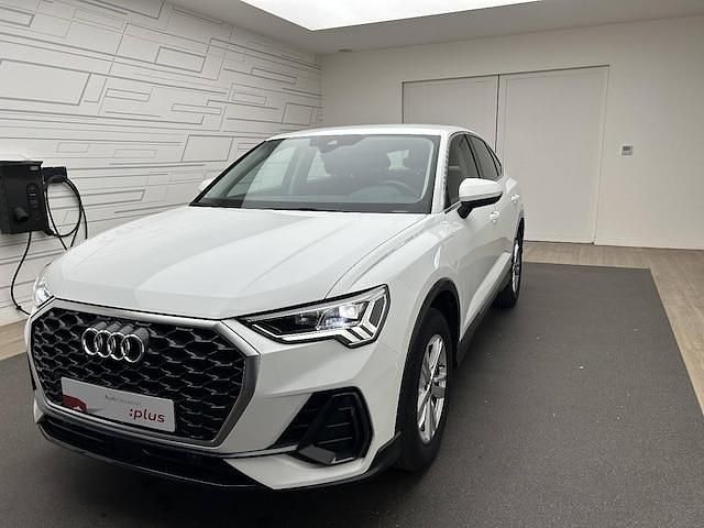 Blanc arcona Utilisé 2024 Audi Q3 Sportback Design SUV | 42 990 € - Image 1/2