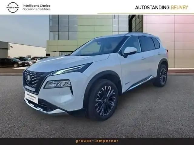 Blanc Utilisé 2025 Nissan X-Trail Tekna SUV | 47 900 € - Image 1/4