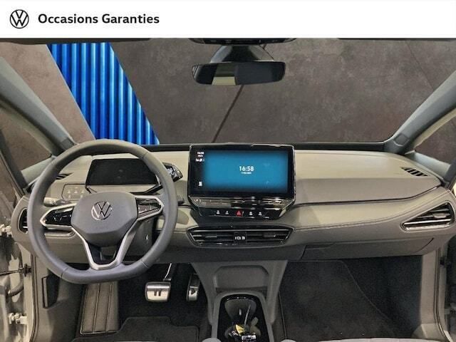 Image 3/4