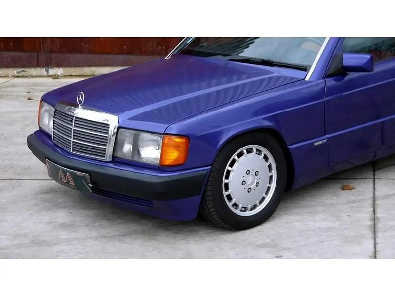 Occasion Mercedes 190 Avantgarde 1992 Bleu Berline