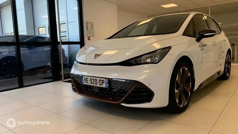 Blanc Utilisé 2025 Cupra Born Citadine | 30 999 € (Bon prix) - Image 1/4