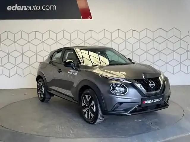 Gris perle Occasion 2025 Nissan Juke Acenta SUV | 20 990 € (Prix juste) - Image 1/4