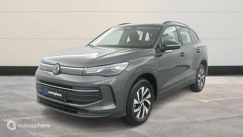 Gris Utilisé 2024 VW Tiguan Life SUV | 42 999 € (Prix cher) - Image 1/4