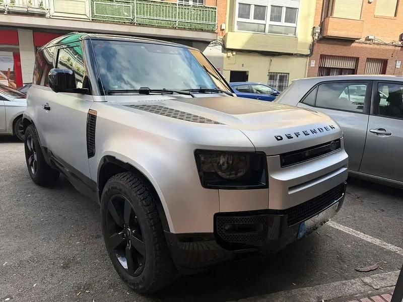 Occasion Land Rover Defender First Edition 249 ch (183 kW) 2021 Argent SUV