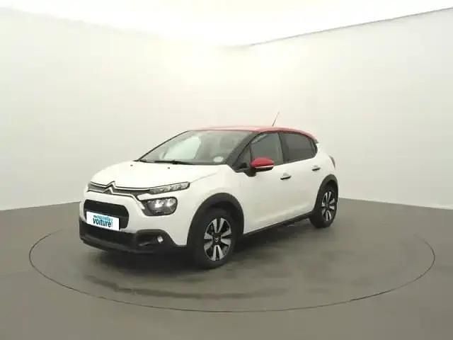 Blanc / pav rouge Occasion 2022 Citroën C3 PureTech Berline | 14 890 € (Prix juste) - Image 1/4