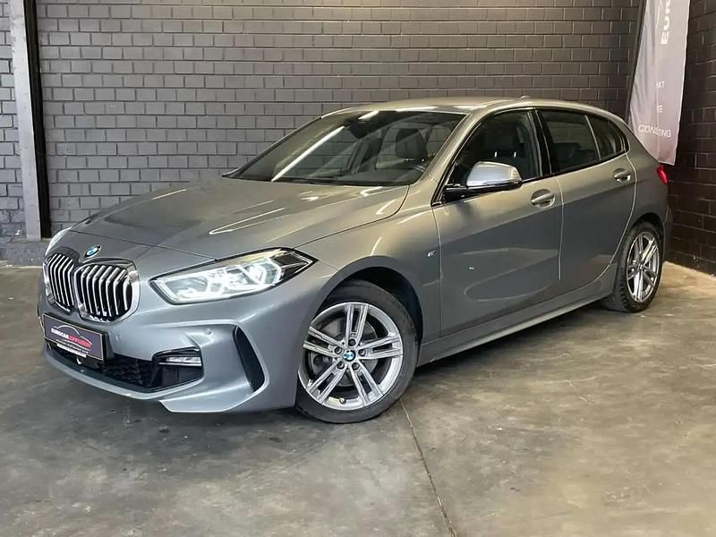 Gris Utilisé 2024 BMW 118 Citadine | 30 758 € (Prix juste) - Image 1/4