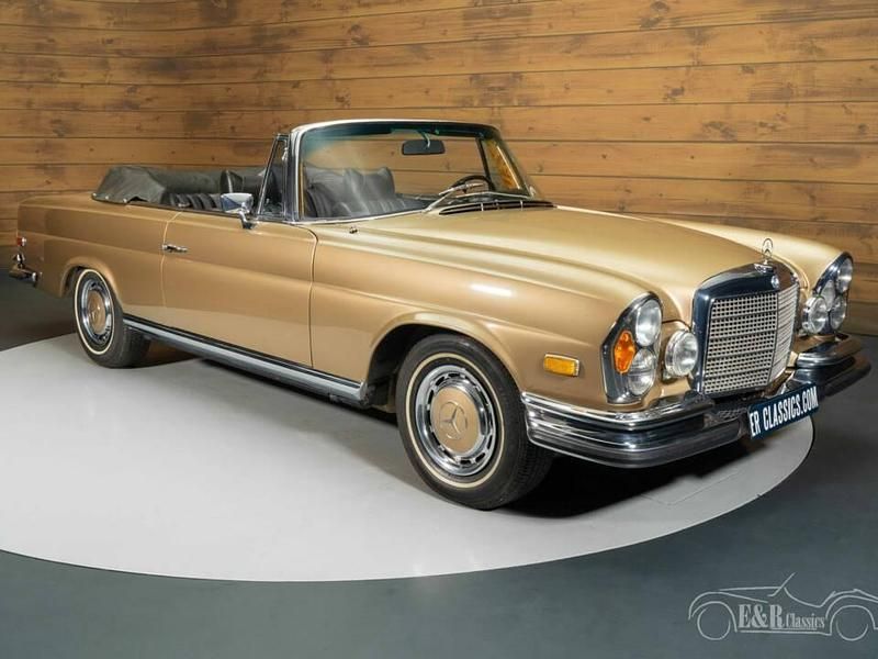Beige Utilisé 1971 Mercedes 280 SE Cabriolet | 120 000 € - Image 1/4
