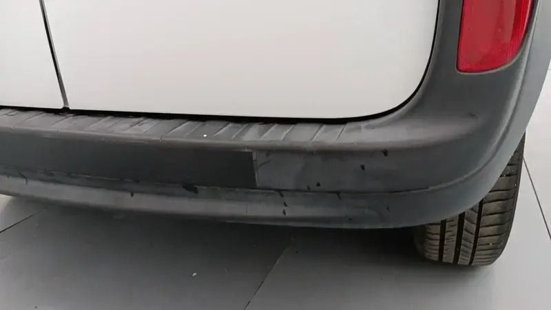 Image 4/4