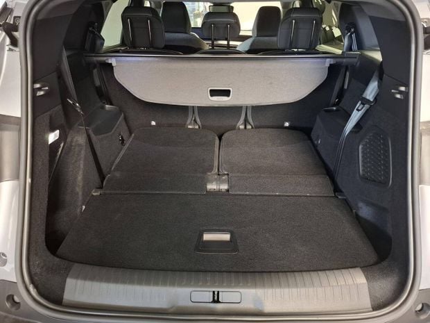 Gris Nouvelle 2024 Peugeot 5008 Allure Monospace | 36 290 € (Prix juste) - Image 1/4