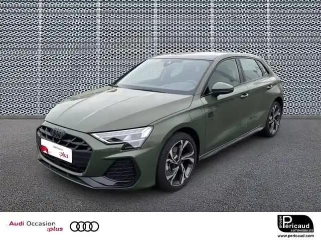 Vert district metallise Utilisé 2025 Audi A3 S-Line Berline | 49 900 € - Image 1/4