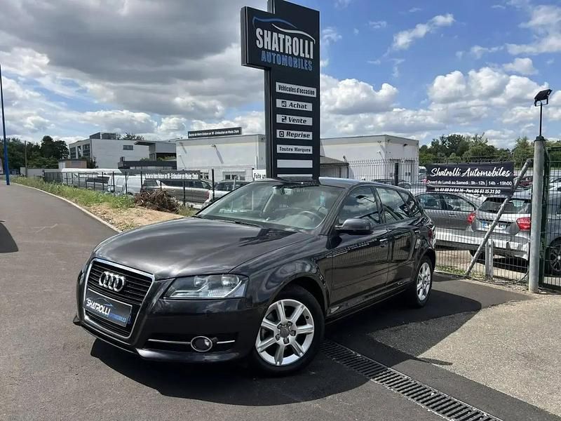 Gris Utilisé 2011 Audi A3 Berline | 12 990 € - Image 1/4