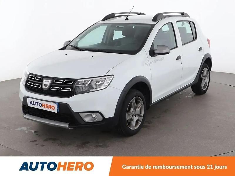 Blanc Utilisé 2020 Dacia Sandero Stepway Citadine | 9 790 € (Bon prix) - Image 1/2