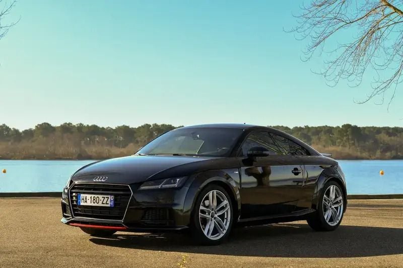 Utilisé 2017 Audi TT S-Line Coupé | 30 000 € (Prix assez cher) - Image 1/4